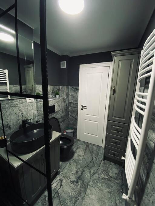 Apartament In 古拉哈莫卢洛伊 外观 照片