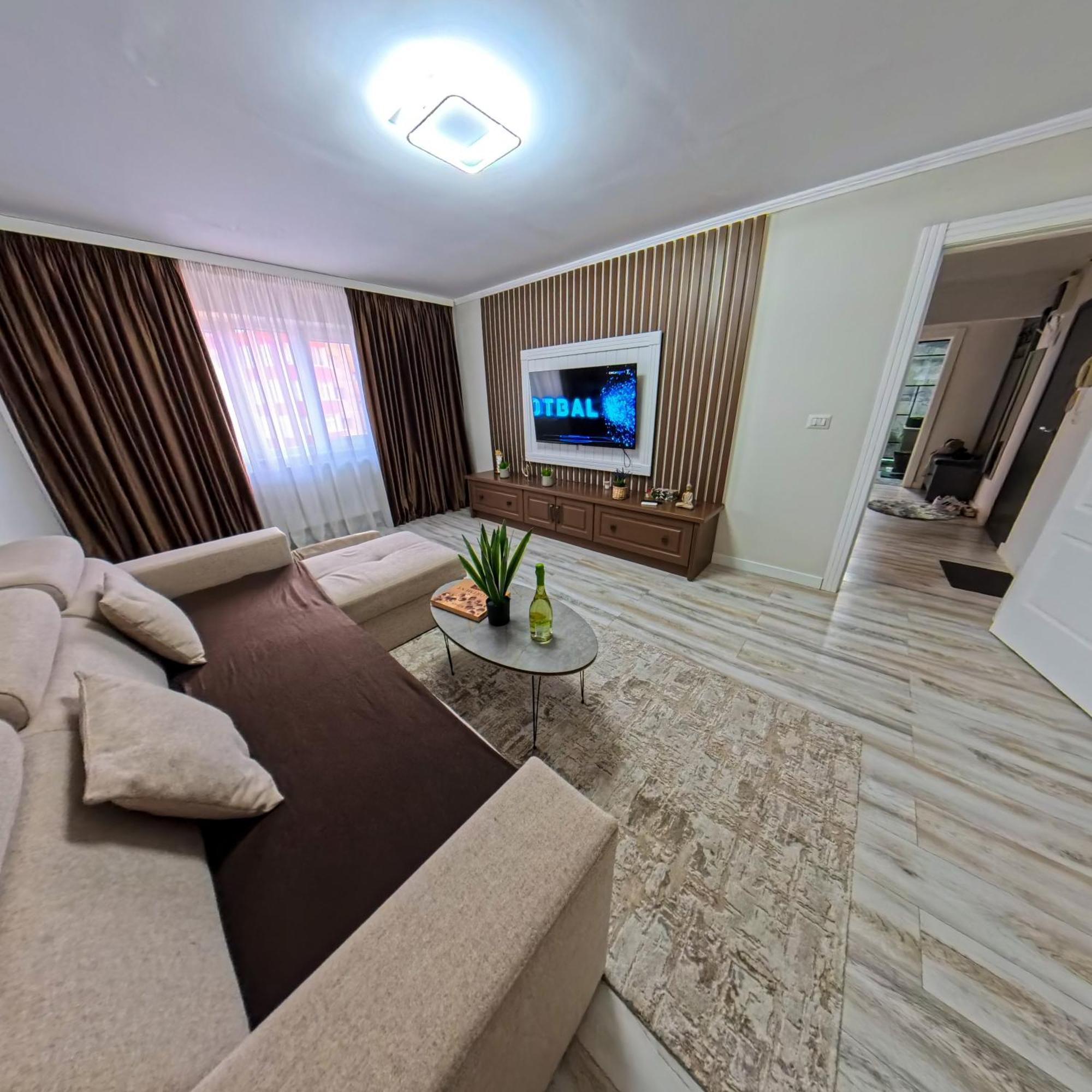Apartament In 古拉哈莫卢洛伊 外观 照片