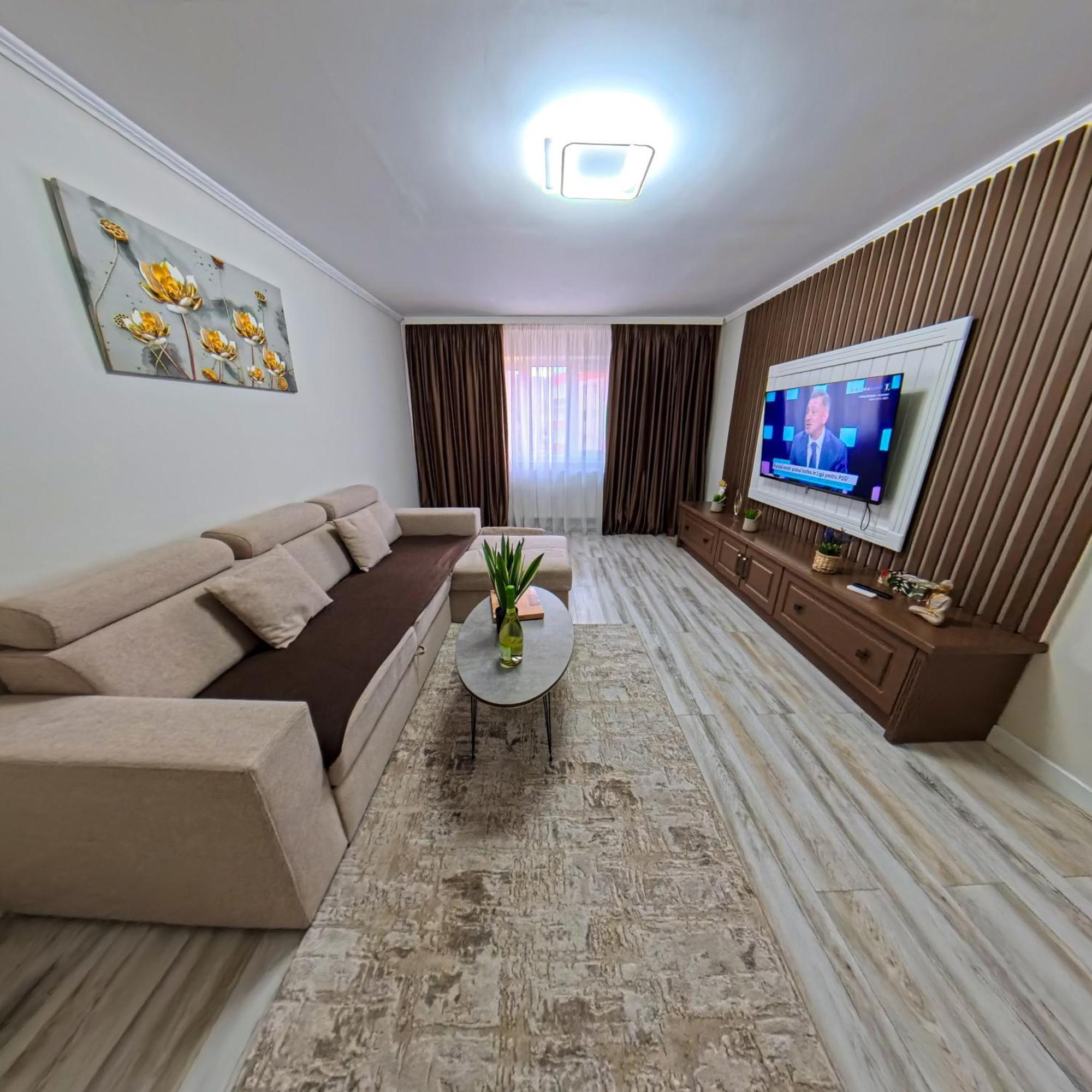 Apartament In 古拉哈莫卢洛伊 外观 照片
